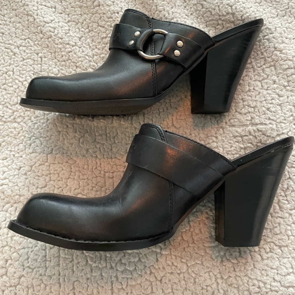 Harley-Davidson Black Leather Clogs with Silver Harness